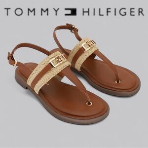TOMMY HILFIGER-Women’s Carrie T-strap Sandler, New